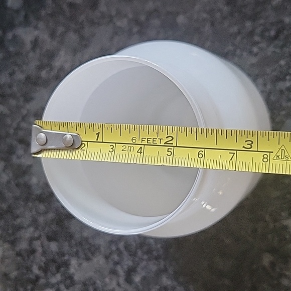 4 Tabletop Glass Vases - Picture 6 of 7